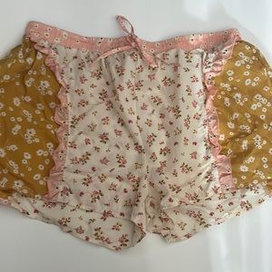 Sincerely Jules, Bandier, size large, floral ruffle shorts